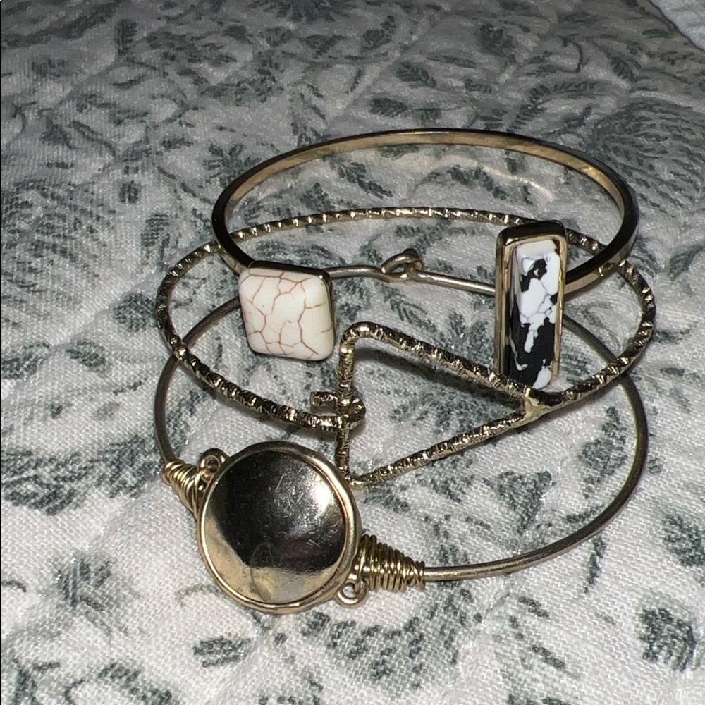 Elegant Gold Women's Bracelet Set